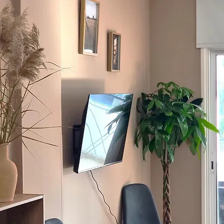 아파트 Spacious 3apt Combo, Fast Wifi, 5min Walk To *