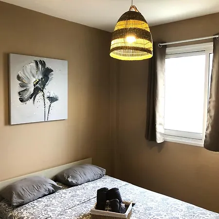 Spacious 3apt Combo, Fast Wifi, 5min Walk To *