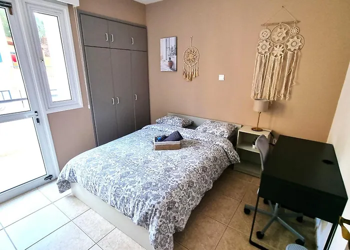 Apartment Spacious 3apt Combo, Fast Wifi, 5min Walk To *