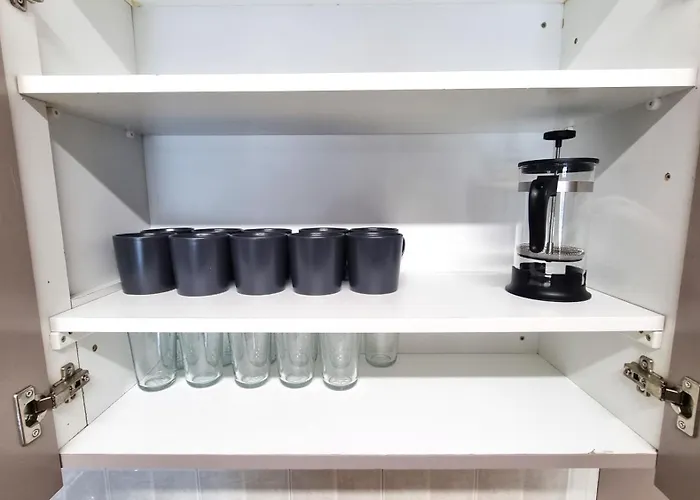 Apartment Spacious 3apt Combo, Fast Wifi, 5min Walk To