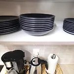 Spacious 3apt Combo, Fast Wifi, 5min Walk To * 拉纳卡