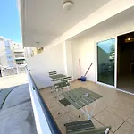 Spacious 3apt Combo, Fast Wifi, 5min Walk To 公寓 拉纳卡