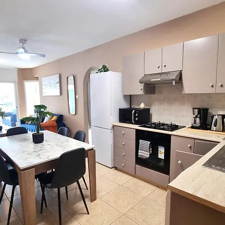 Spacious 3apt Combo, Fast Wifi, 5min Walk To Apartmán